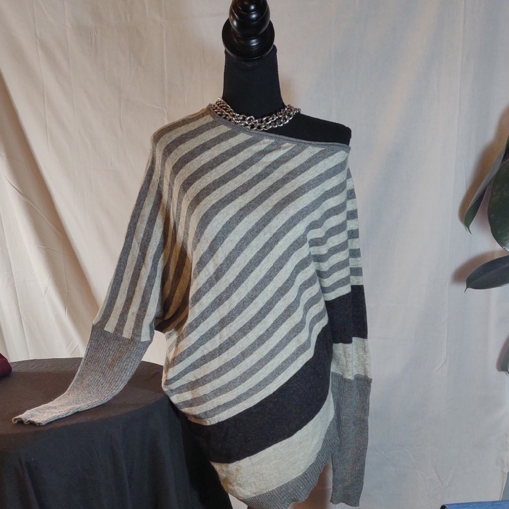 Gray and Black Off-the-Shoulder Sweater Asymmetrical w/ Diagonal Stripes Sz. M/L